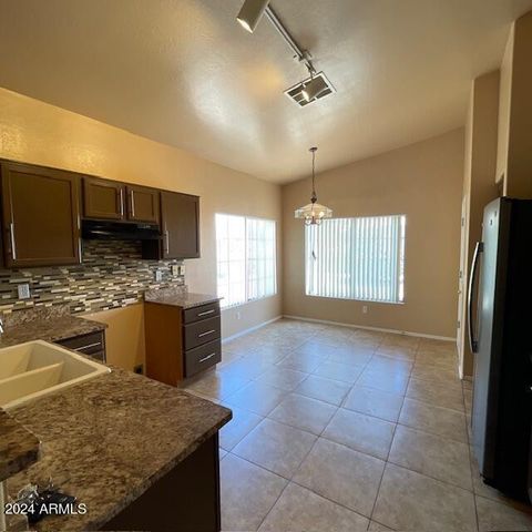 6324 N 79th Lane, Glendale, AZ 85303