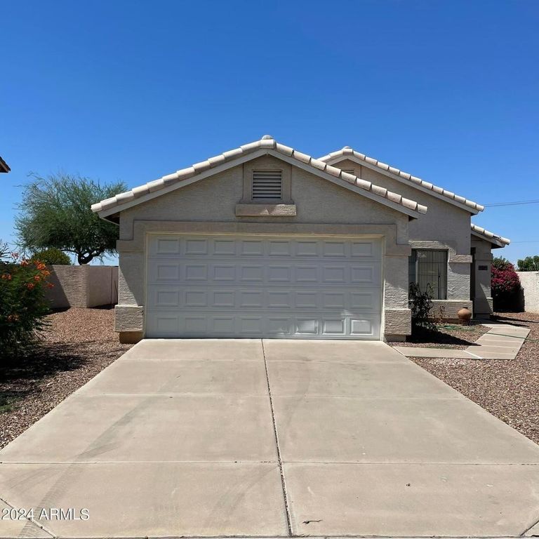 6324 N 79th Lane, Glendale, AZ 85303