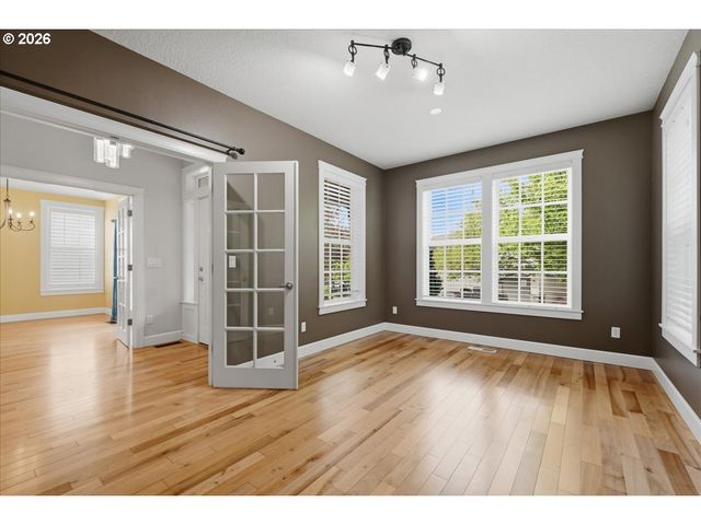 909 N 9TH Way, Ridgefield, WA 98642