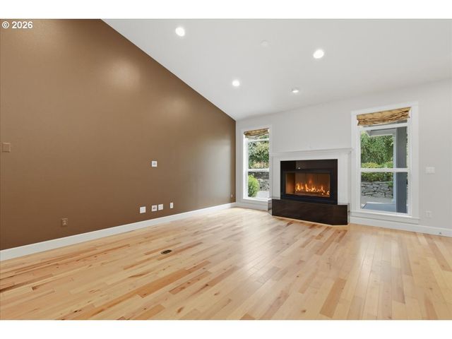 909 N 9TH Way, Ridgefield, WA 98642