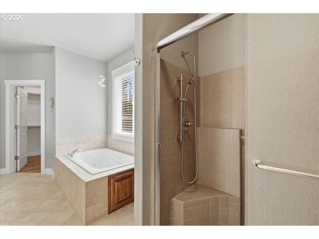 909 N 9TH Way, Ridgefield, WA 98642