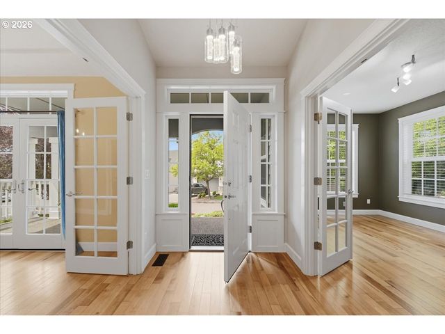 909 N 9TH Way, Ridgefield, WA 98642