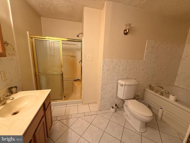8910 BROOK DR, Waldorf, MD 20603