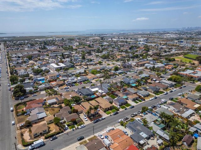 136 Brightwood Ave, Chula Vista, CA 91910