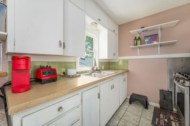 2144 S Bennett, Wichita, KS 67213