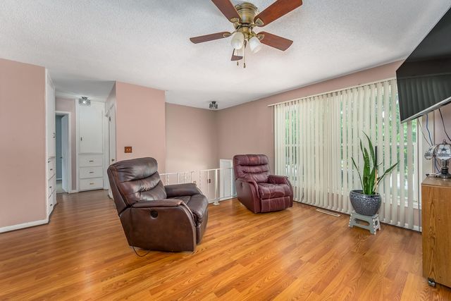 2144 S Bennett, Wichita, KS 67213