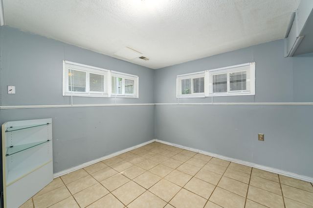 2144 S Bennett, Wichita, KS 67213