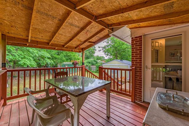 2144 S Bennett, Wichita, KS 67213