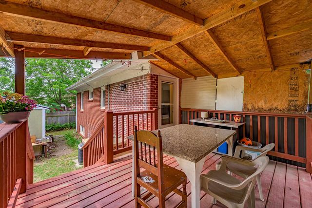 2144 S Bennett, Wichita, KS 67213