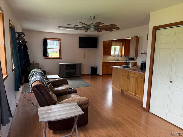 6714 Rome Westmoreland Rd, Rome, NY 13440