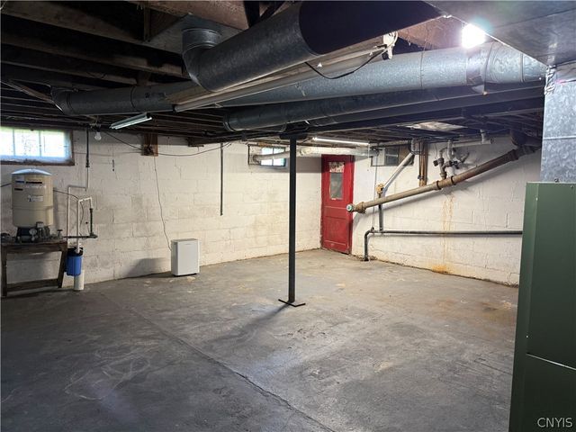 6714 Rome Westmoreland Rd, Rome, NY 13440