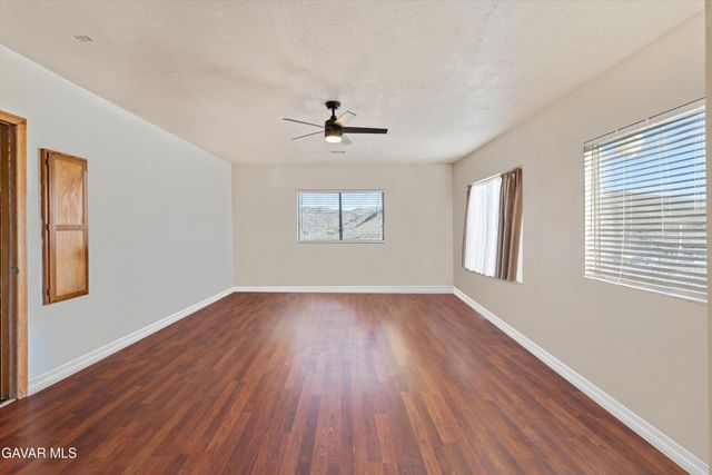 20102 Pine Ridge Drive, Tehachapi, CA 93561