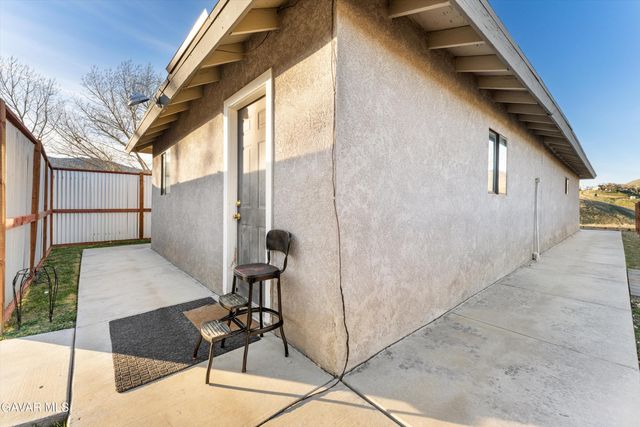 20102 Pine Ridge Drive, Tehachapi, CA 93561