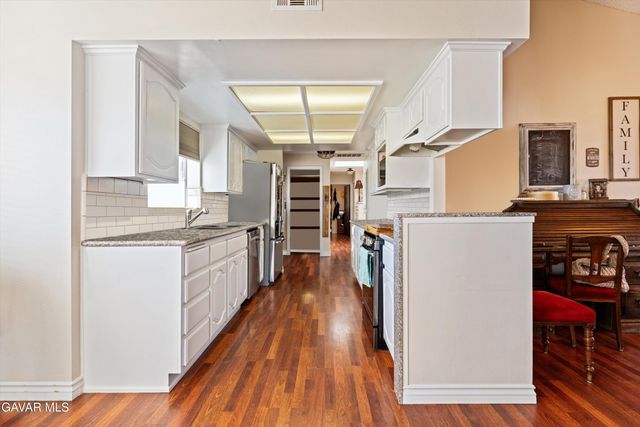 20102 Pine Ridge Drive, Tehachapi, CA 93561