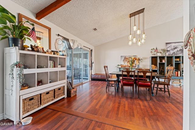 20102 Pine Ridge Drive, Tehachapi, CA 93561