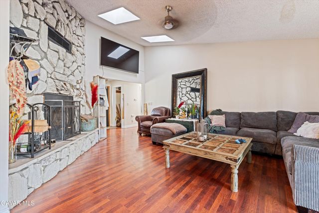 20102 Pine Ridge Drive, Tehachapi, CA 93561