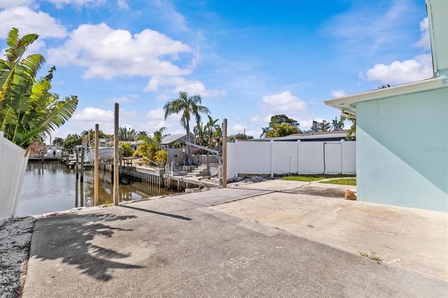310 WESTWINDS DRIVE, Palm Harbor, FL 34683