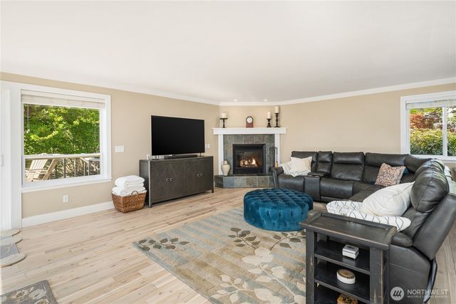 4014 SW 98th Street, Seattle, WA 98136