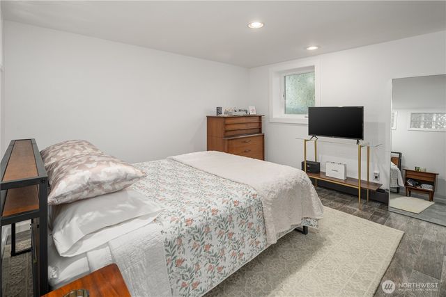 4014 SW 98th Street, Seattle, WA 98136