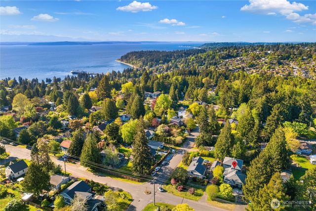 4014 SW 98th Street, Seattle, WA 98136
