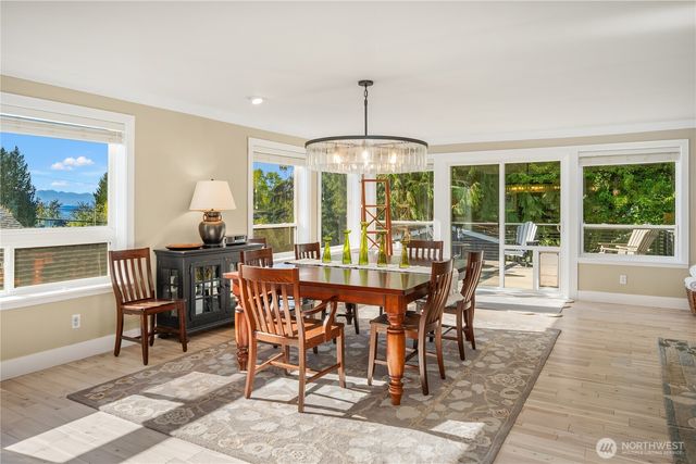 4014 SW 98th Street, Seattle, WA 98136