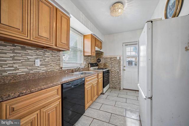 9225 WESLEYAN RD, Philadelphia, PA 19114