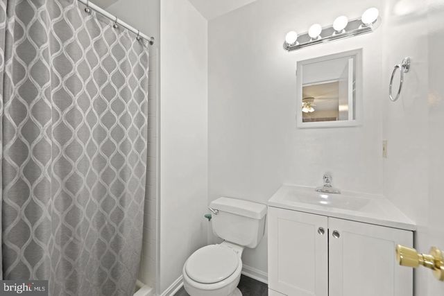 15435 REPRISE TER, Rockville, MD 20850