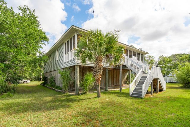 2250 Atlantic Avenue, Sullivans Island, SC 29482