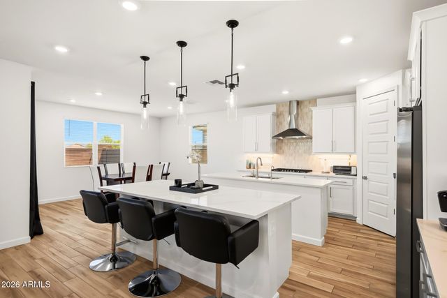 27231 N 73RD Lane, Peoria, AZ 85383