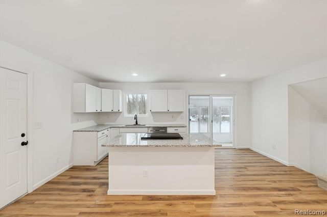 10031 Carmer Road, Fenton, MI 48430