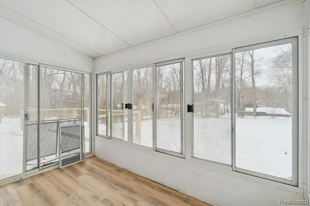 10031 Carmer Road, Fenton, MI 48430