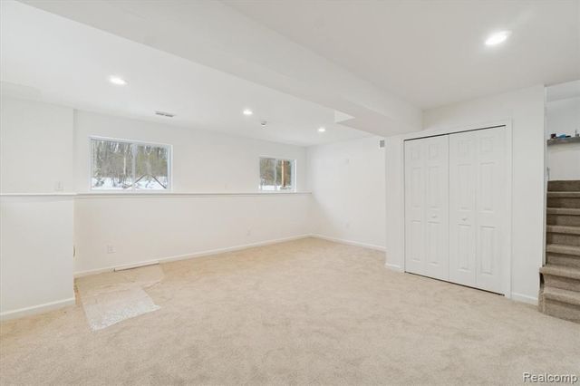 10031 Carmer Road, Fenton, MI 48430