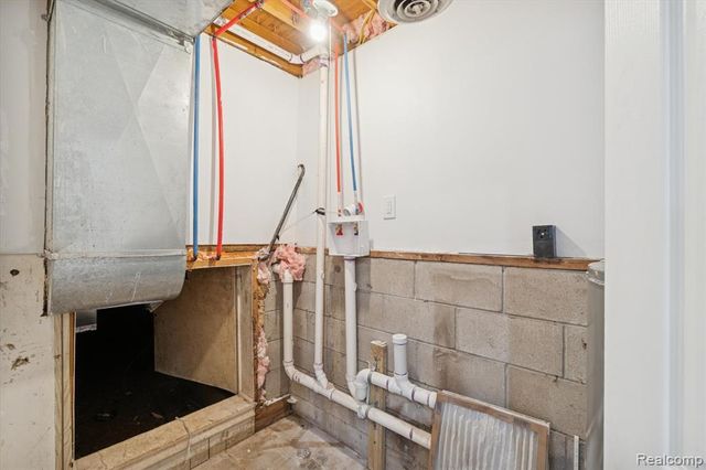 10031 Carmer Road, Fenton, MI 48430