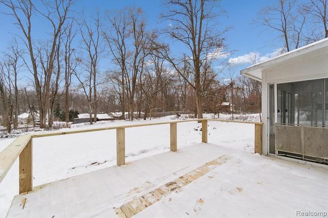 10031 Carmer Road, Fenton, MI 48430