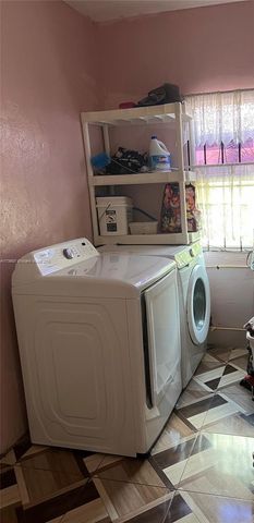 6730 NE MIAMI PL, Miami, FL 33138