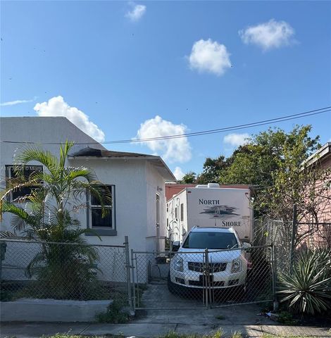 6730 NE MIAMI PL, Miami, FL 33138