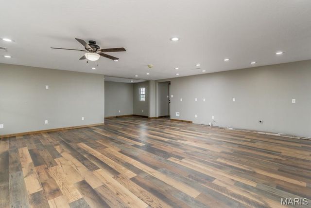 24110 Evanston Road, Lebanon, MO 65536