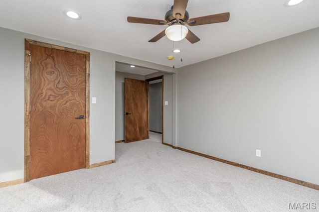 24110 Evanston Road, Lebanon, MO 65536