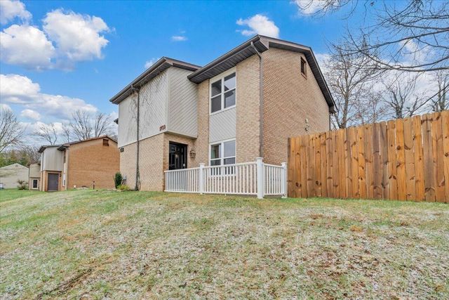 1709 Ellis CT, Salem, VA 24153