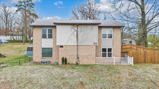 1709 Ellis CT, Salem, VA 24153