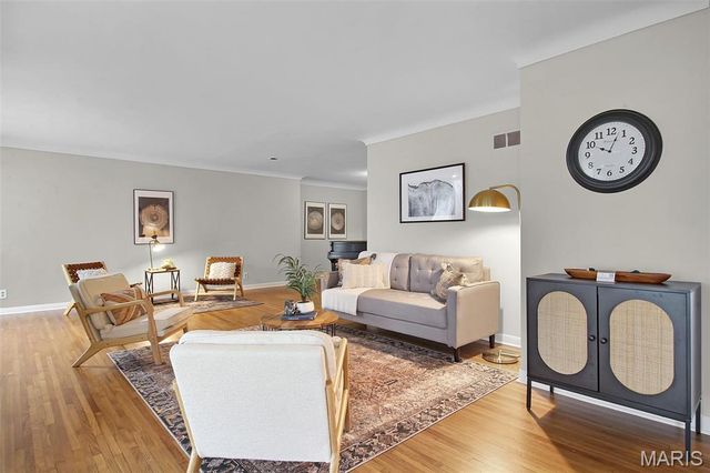 11546 Conway Road, St Louis, MO 63131