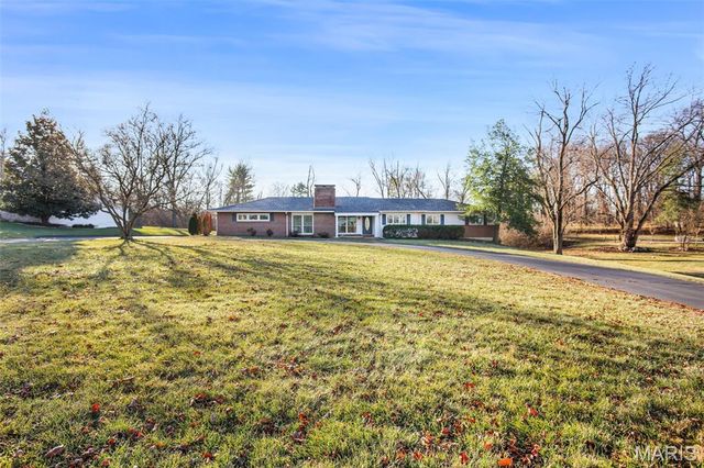 11546 Conway Road, St Louis, MO 63131