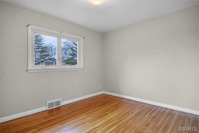 11546 Conway Road, St Louis, MO 63131