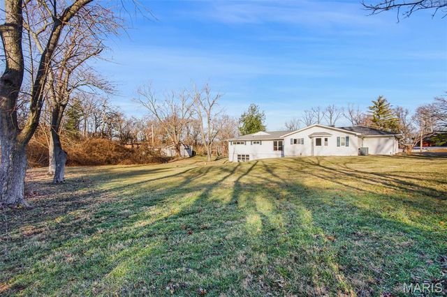 11546 Conway Road, St Louis, MO 63131