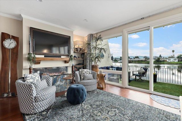 444 Fathom Drive, San Mateo, CA 94404