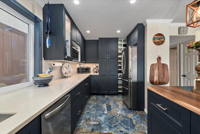 444 Fathom Drive, San Mateo, CA 94404