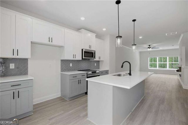 826 Glennferry Bend, Mableton, GA 30126