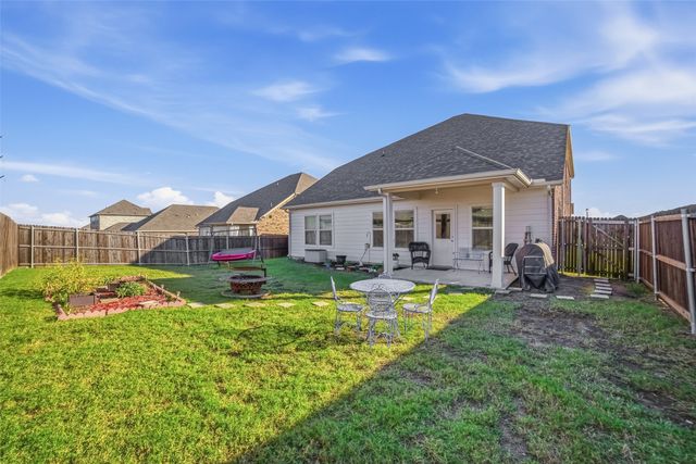 303 Frost Farm Court, Royse City, TX 75189