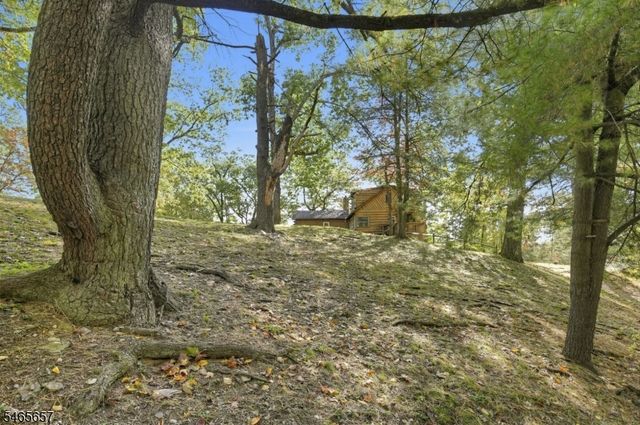 16 Glendale Rd, West Milford Twp., NJ 07421