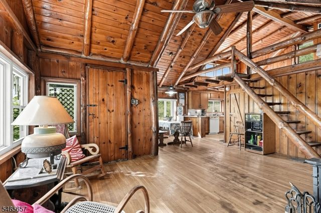 16 Glendale Rd, West Milford Twp., NJ 07421